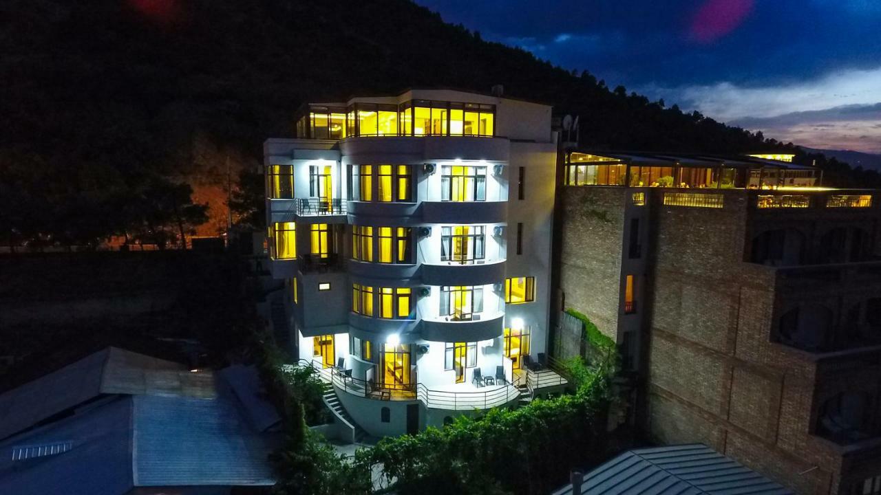 Vista Hotel Tiflis Dış mekan fotoğraf